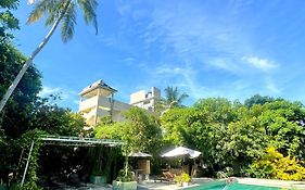 Esprit D'Ici Hotel